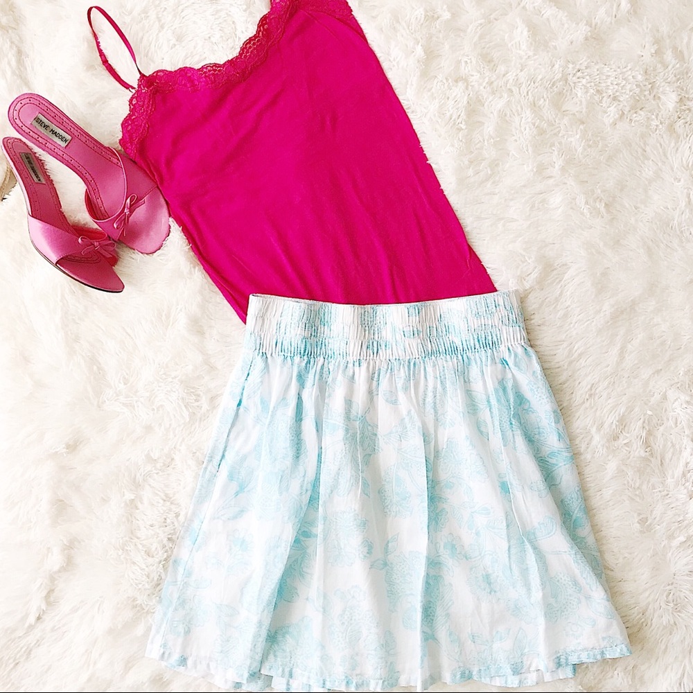 Old Navy white/Aqua floral skirt size medium